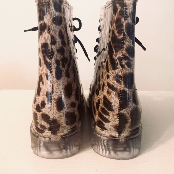 CHEMISTRY Translucent CHEETAH/LEOPARD print Combat Rain Boots - Picture 5 of 7